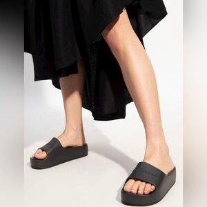 Balenciaga 654315 Chunky Slide Rubber Logo Platform Sandals - NWT
